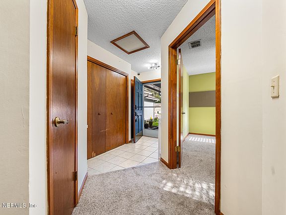 4th image of 3929 WINDRIDGE Court