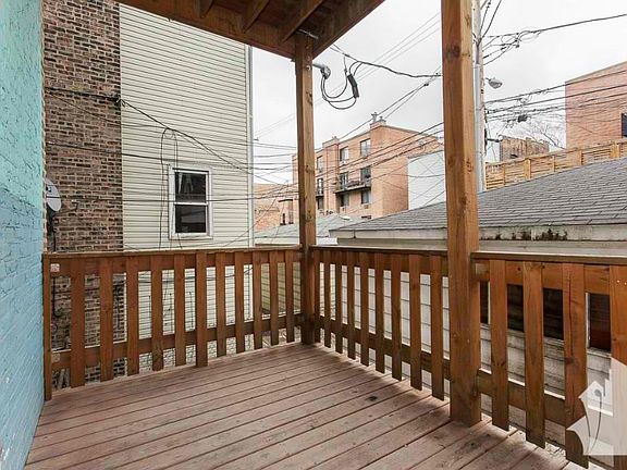 4th image of 847 W Wellington Ave #1F5