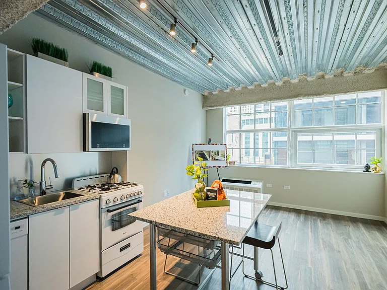MDA Apartments — Photo 11