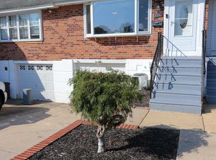 3242 Rhett Rd, Philadelphia, PA 19154