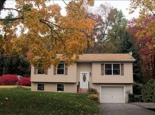 509 E Colliery Ave, Tower City, PA 17980
