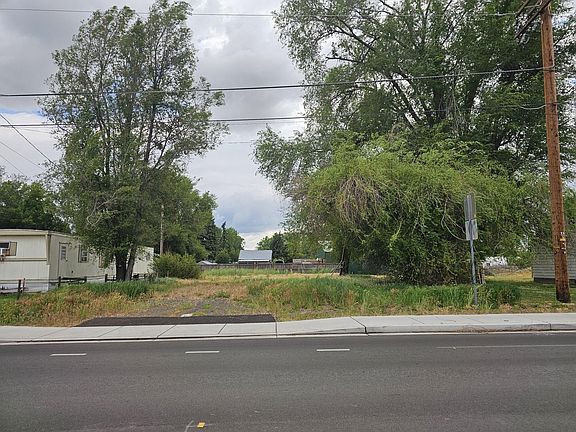 4th image of 3712 Laverne Ave