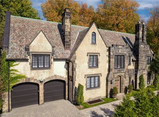 12511 Fairhill Rd, Cleveland, OH 44120