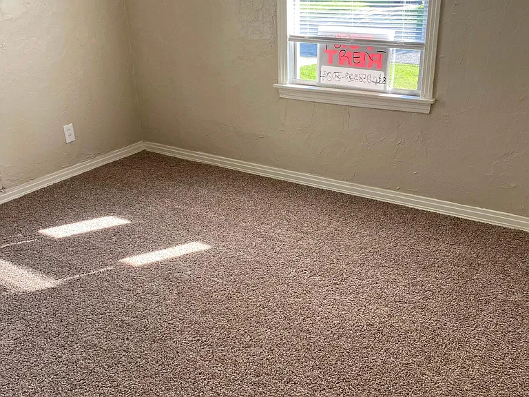 3212 S Dumas Ln — Photo 9