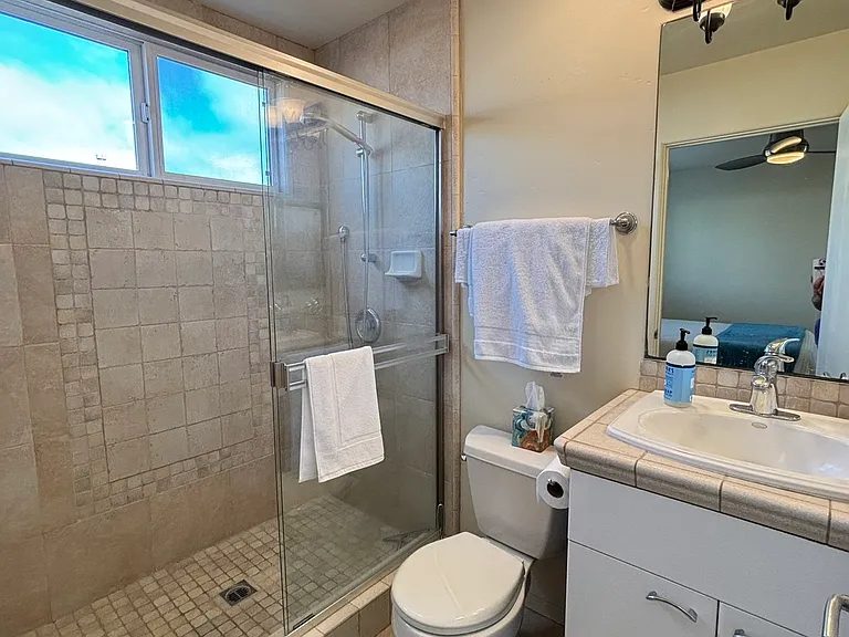 819 Avalon Ct #B — Photo 20