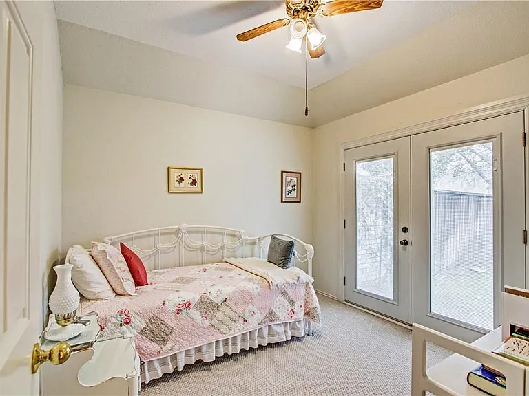 3022 Silver Springs Ln — Photo 14