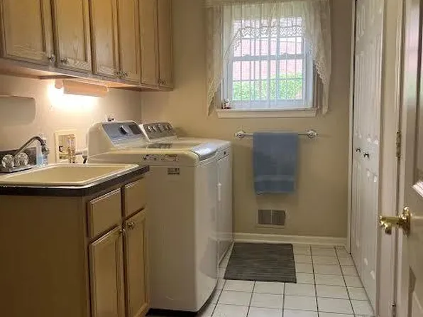 61315 Wedgewood Dr #18, Washington, MI 48094
