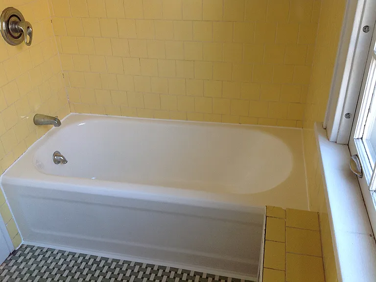 21 N Manheim Blvd #4 — Photo 9