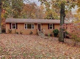 36 Spruce Ln, Blue Ridge, VA 24064