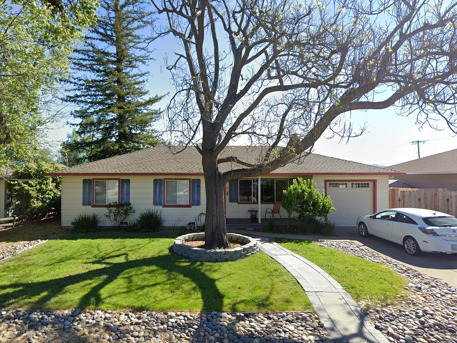 3 bed, 1608 sqft, $3,950 — Photo 1