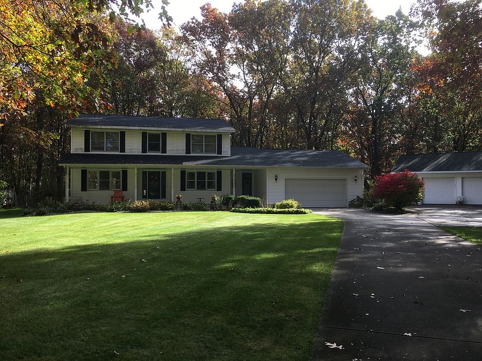 1st image of 3333 N Riverwood Dr