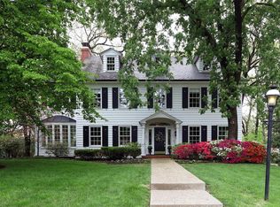 427 Yorkshire Pl, Saint Louis, MO