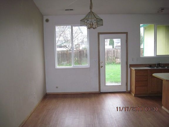 3rd image of 4007 218th St E