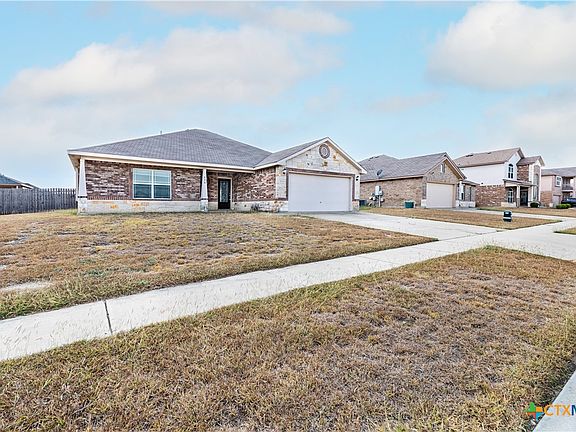 3rd image of 606 W Libra Dr