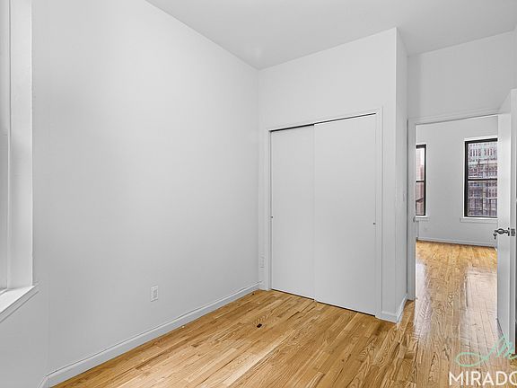 5th image of 434 E 89th St #D4
