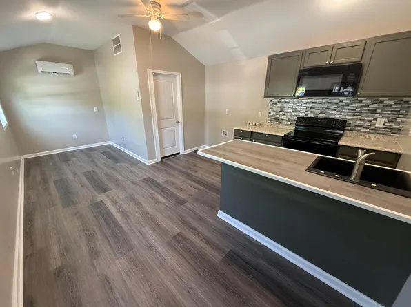149 Stone Rd #5, Albertville, AL 35951