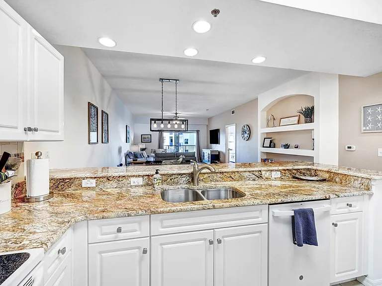 5300 S Atlantic Ave #8504 — Photo 17
