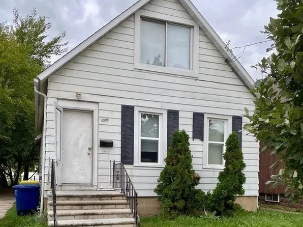 1009 Harvey St, Green Bay, WI 54302