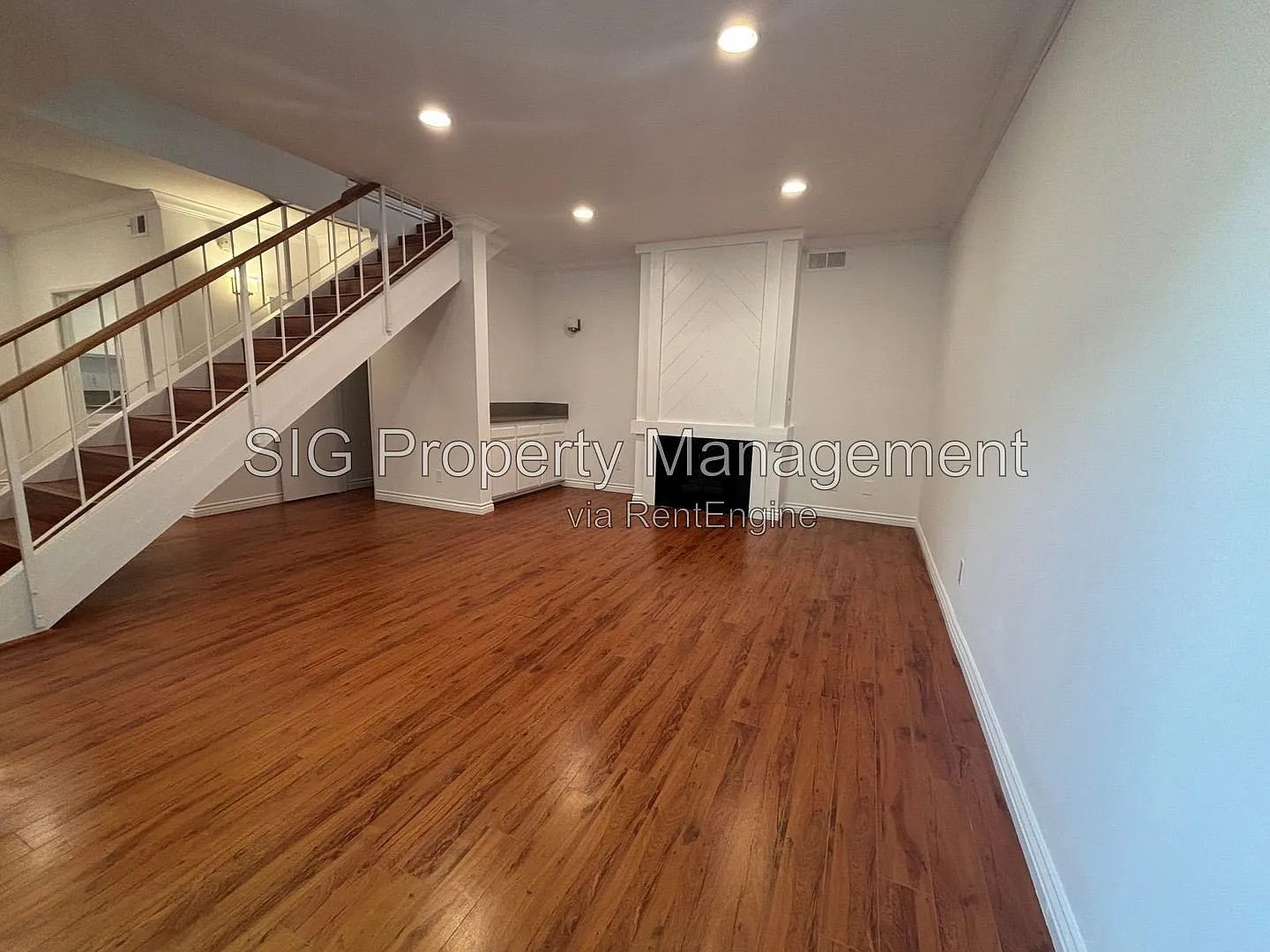 3 bed, 2.5 bath, 1830 sqft, $4,250 — Photo 2