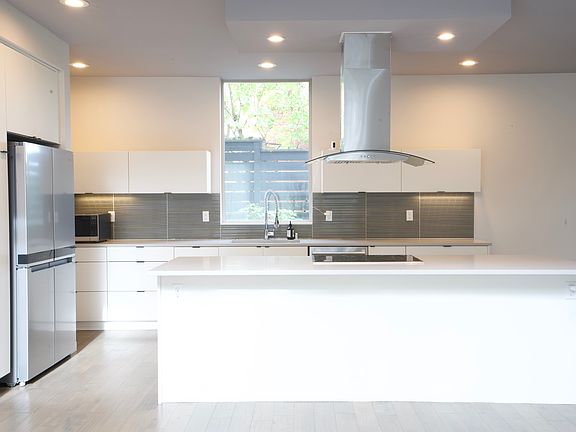 5th image of 9109 Cyrus Ave NW