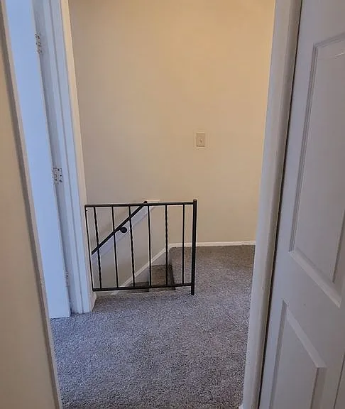 570 Erlanger Rd — Photo 1