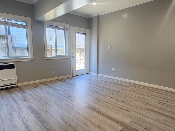 4th image of 433 34th Ave #14