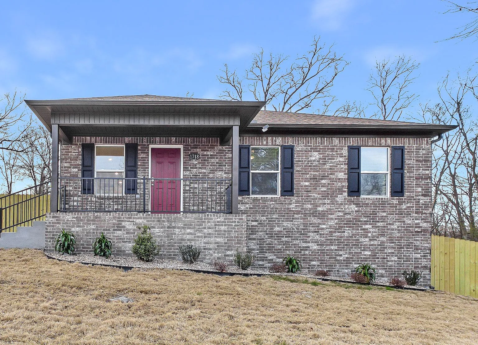 1718 S Brown St — Photo 1
