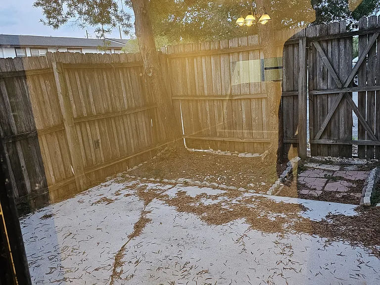 5560 Decatur St — Photo 15