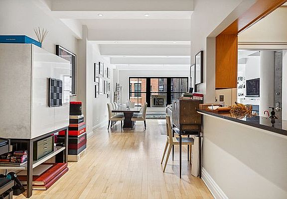 4th image of 27 N Moore St APT 5B