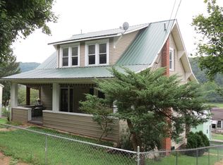 322 Braxton St, Gassaway, WV 26624