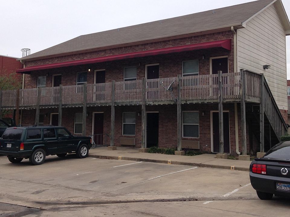 exterior unit on second floor