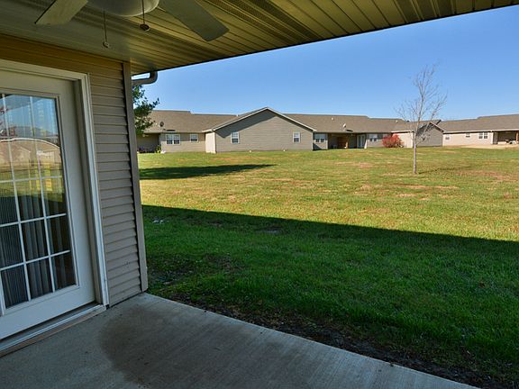 05 Back Yard_1_10172016