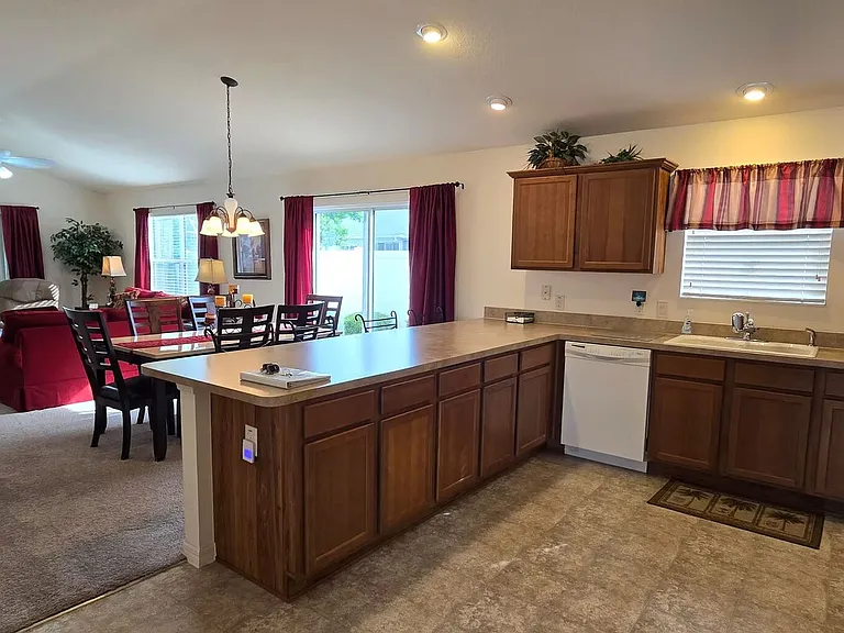 2290 Nackman Pl — Photo 10