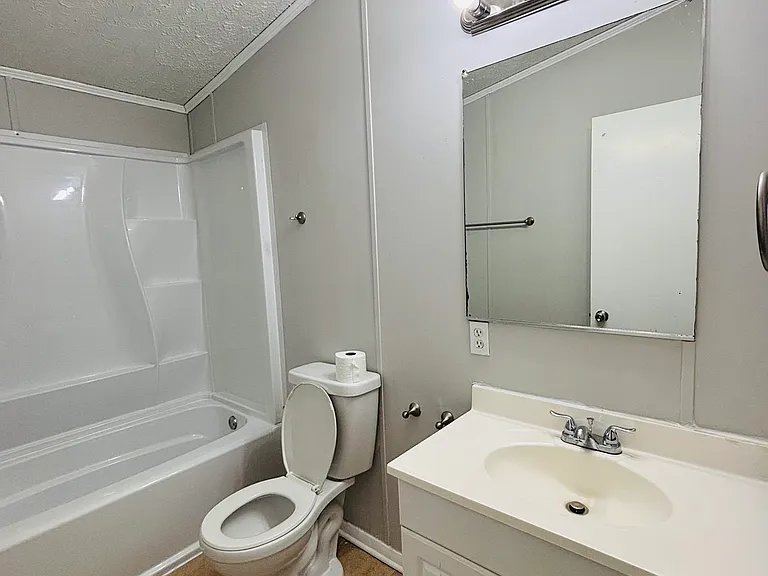 362 Wilson St S — Photo 7