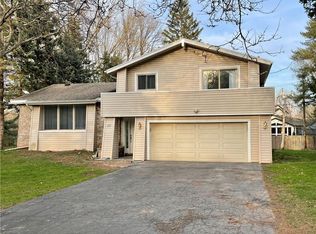 133 Cherry Creek Ln, Rochester, NY 14626