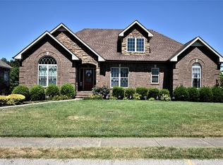 1030 Willow Cir, Clarksville, TN 37043