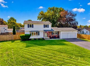 1039 Weiland Rd, Rochester, NY 14626