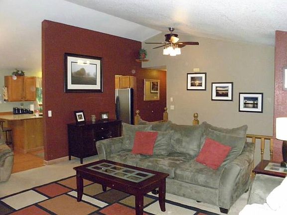 3rd image of 9419 Saint Johns Pl NE
