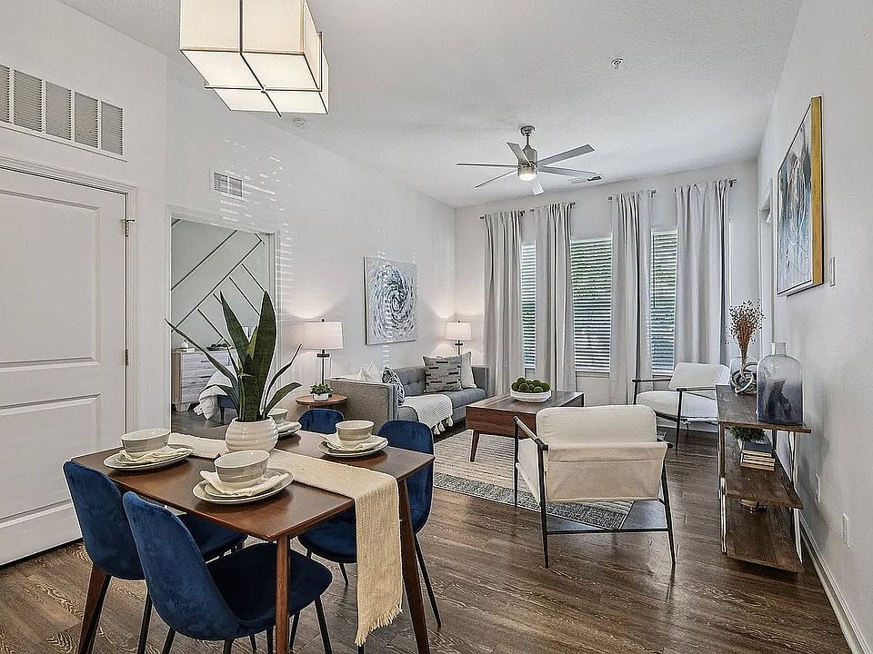 Elevate your living standard at San Marco Promenade Apartments, where modern design meets comfort. Enjoy spacious layouts, elegant finishes, and a vibrant community atmosphere. Schedule your tour today and find your ideal home!