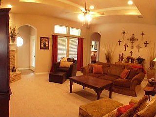2nd image of 325 Lottie Ln