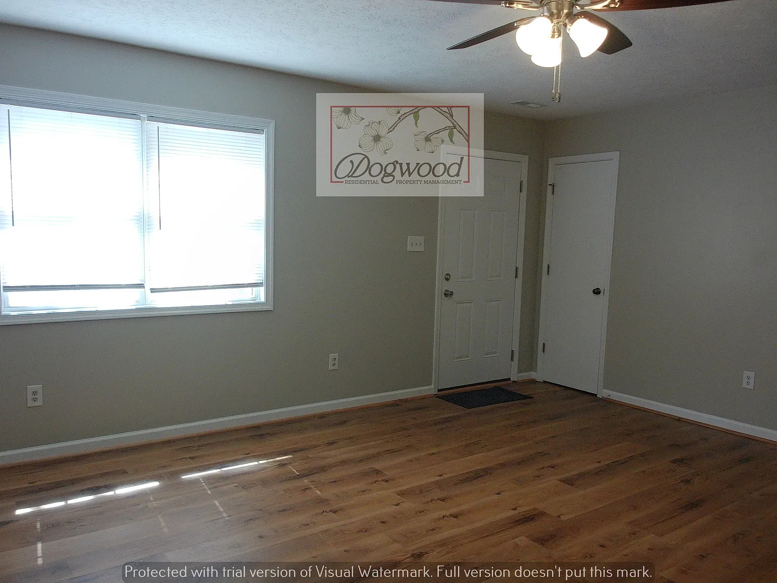 3 bed, 1024 sqft, $1,650 — Photo 2