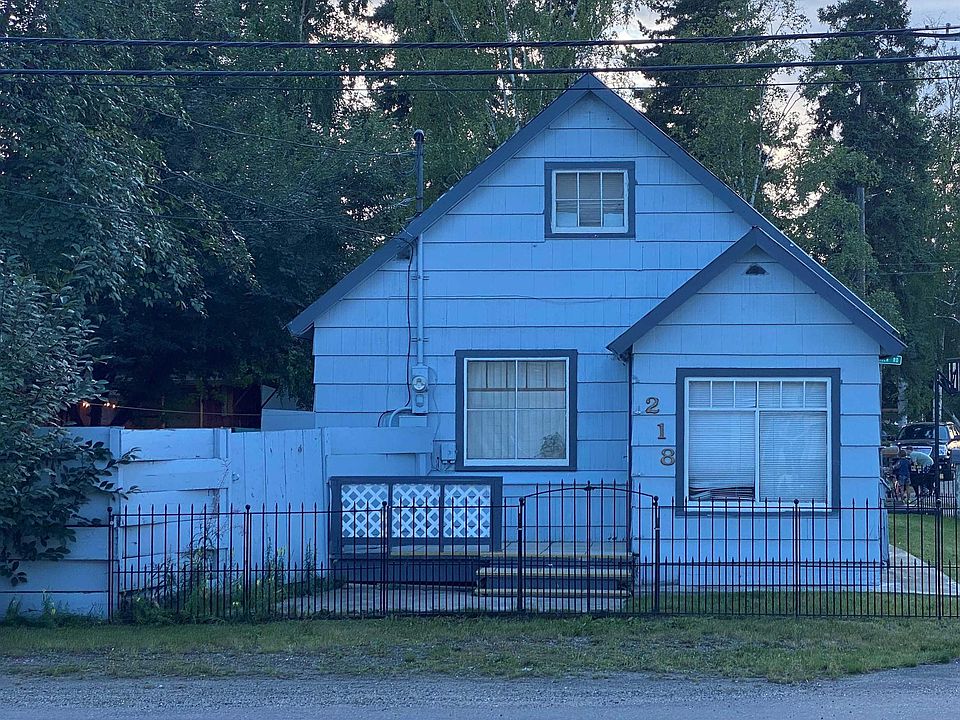 1st image of 218 Driveway St