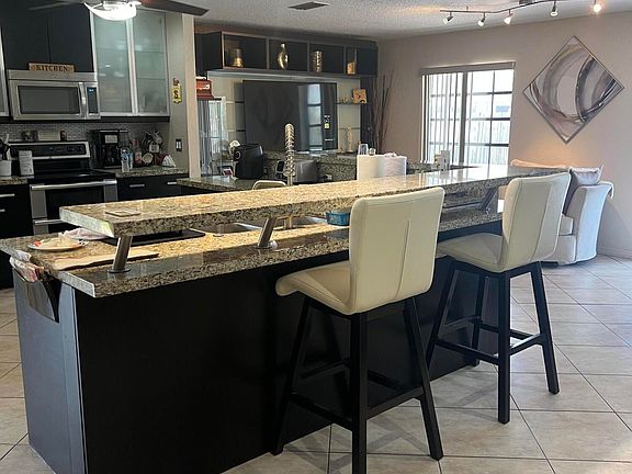 5th image of 3310 NW 90th Avenue #3310-3310s