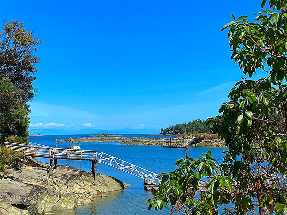 3rd image of 1645 Sturdies Bay Rd