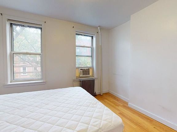 4th image of 123 E 7th St #4W1