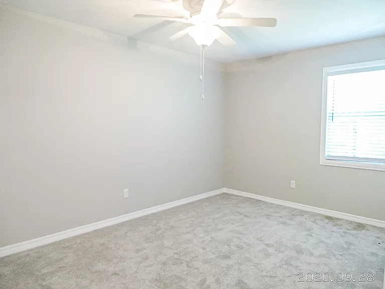 723 S Berthe Ave #18 — Photo 8