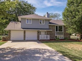 404 Market Ave SW, Mitchellville, IA 50169