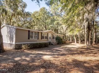 148 Saxonville Rd, Saint Helena Island, SC 29920