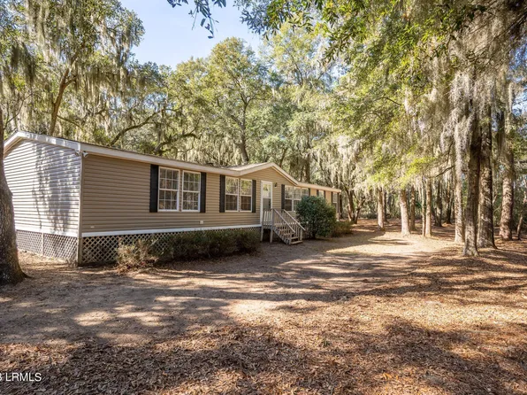 148 Saxonville Rd, Saint Helena Island, SC 29920