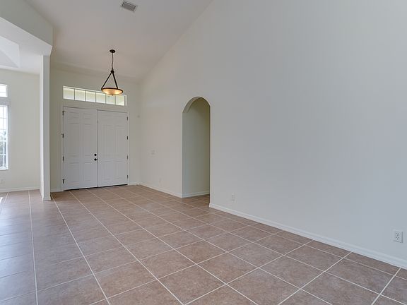 3rd image of 5279 Lovett Rd